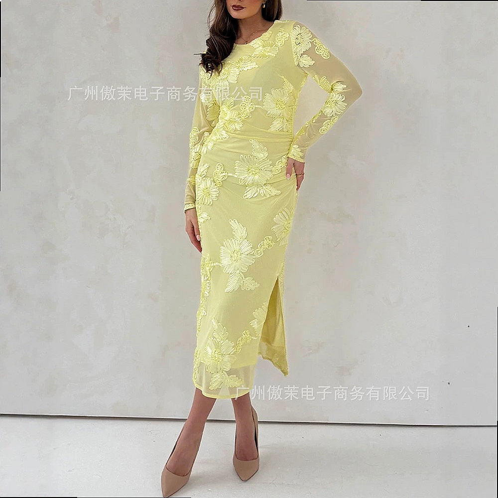 Jaskrawożółta, obcisła sukienk – Embroidery Yellow Dress recenzja i cena
